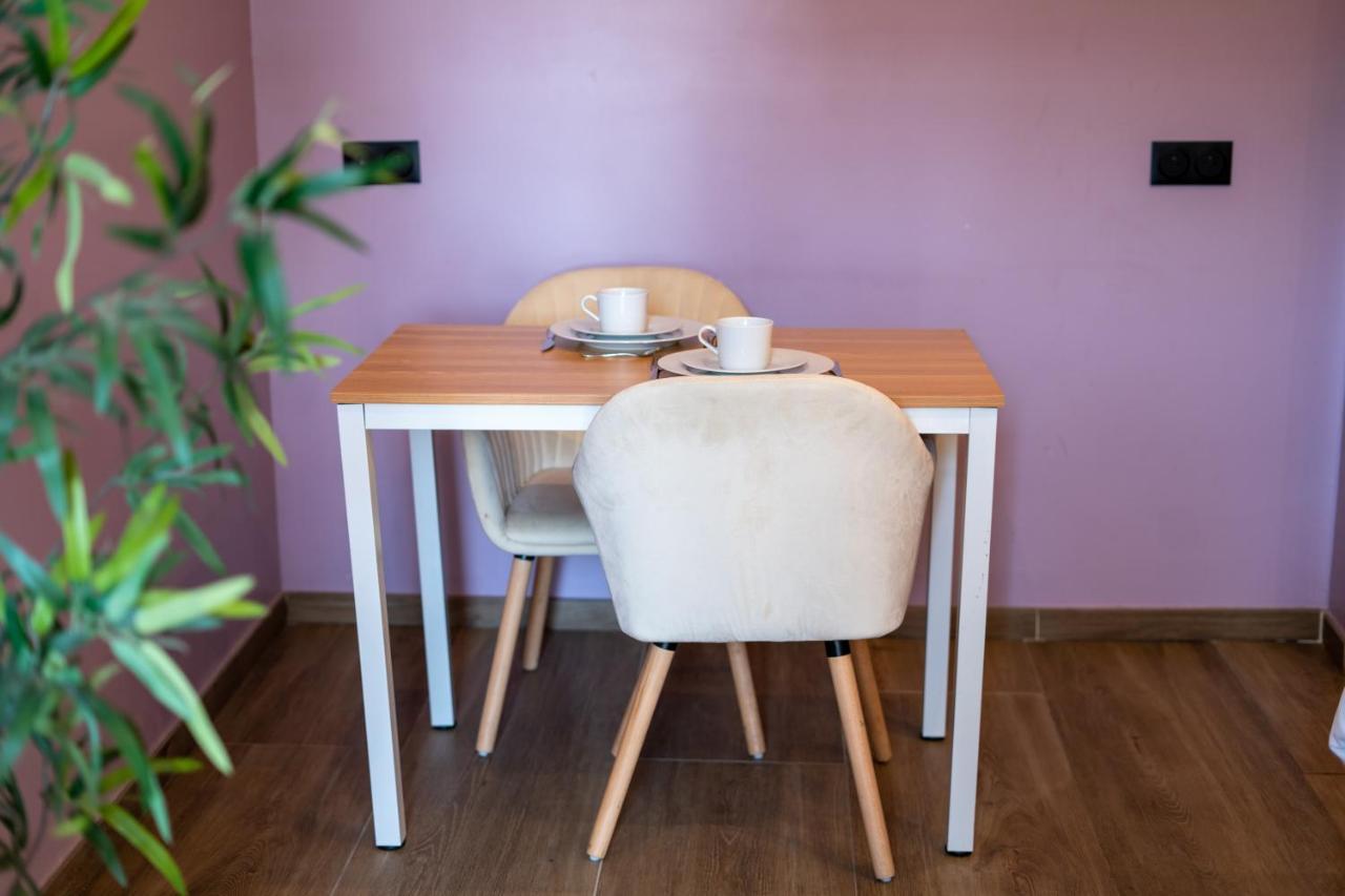 Capstay Color Valenciennes & Netflix Trith-Saint-Leger Exteriör bild